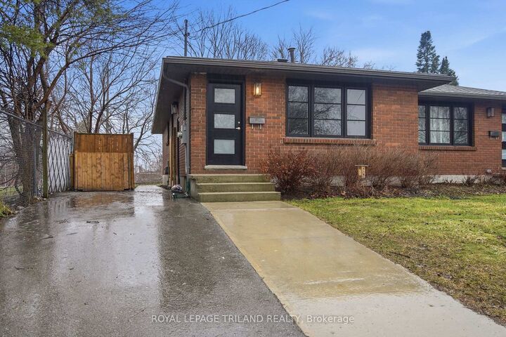 Property Photo:  125 Connaught Avenue  ON N5Y 3A5 