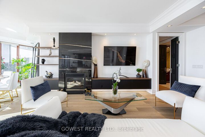 Property Photo: 2095 Lake Shore Boulevard W 318 ON M8V 4G4