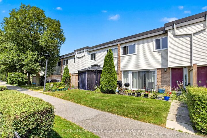 Property Photo:  74 Springfair Avenue 165  ON L4G 3M2 