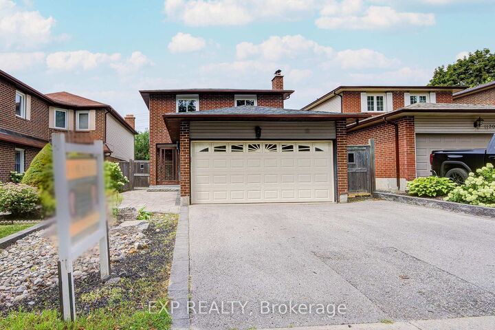 Property Photo:  1132 Cedarcroft Crescent  ON L1X 1R8 