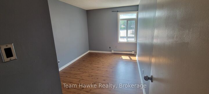 Property Photo: 349 King Street 2 ON L4R 3K7
