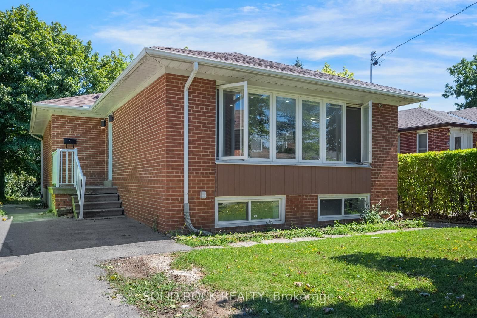 Property Photo:  47 Brisco Street  ON L6V 1X1 