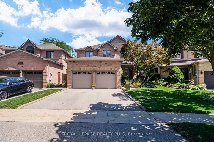 Property Photo: 1459 Ravensmoor Crescent ON L5M 3L4