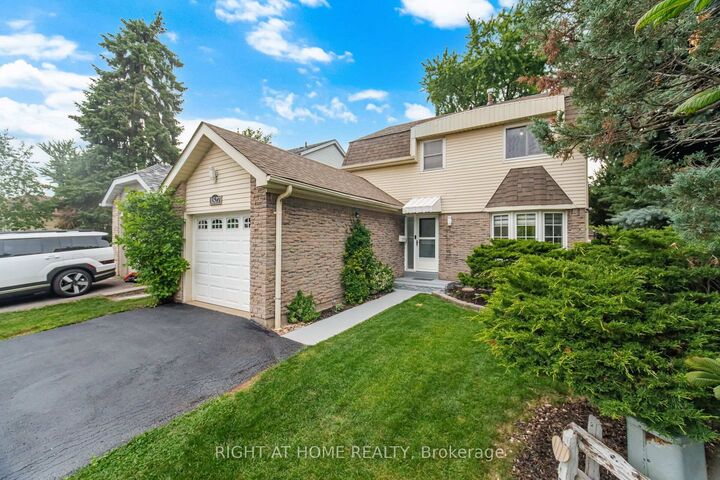 Property Photo:  1527 Forestdale Court  ON L6H 3A1 