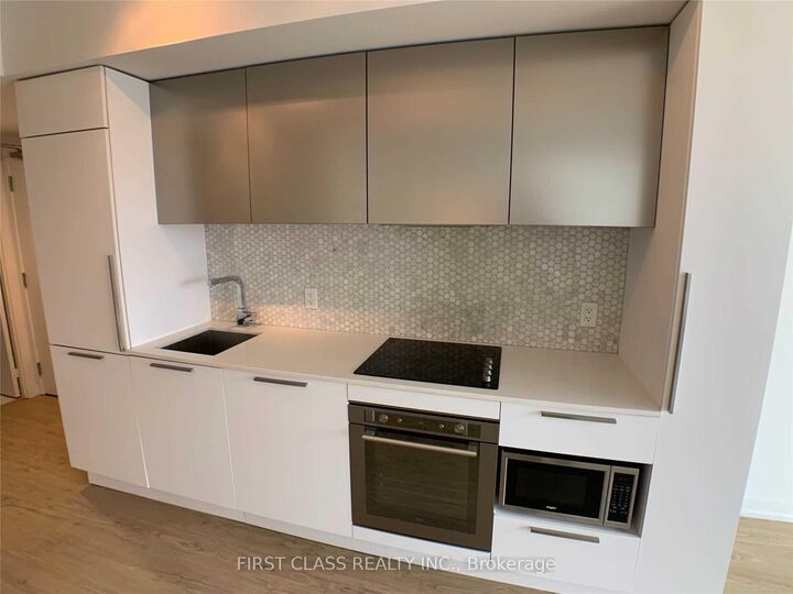 Property Photo: 85 Wood Street 1515 ON M4Y 0E8