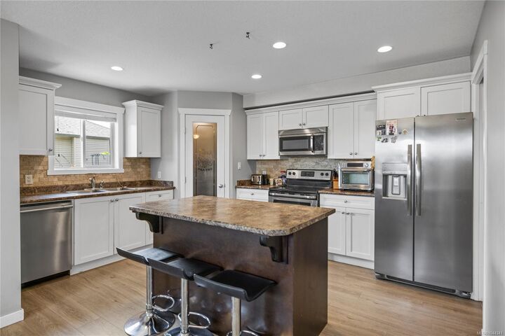 Property Photo:  429 Alpen Way  BC V9R 4J3 