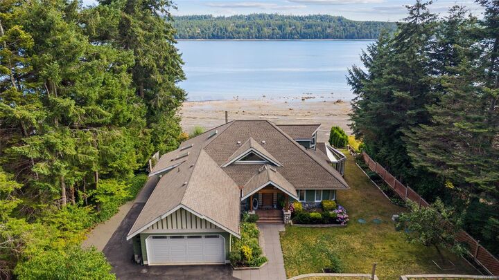 Property Photo: 7602 Ships Point Rd BC V0R 1W0