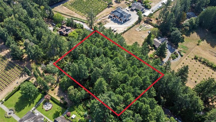 6147 Old West Saanich Rd — photo 1