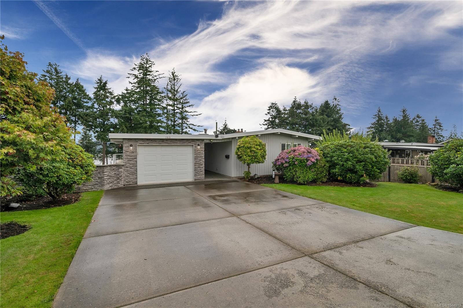 Property Photo: 783 Galerno Rd BC V9W 1H9