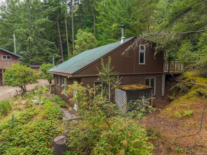 Property Photo: 115 Payne Rd BC V0N 2Y0