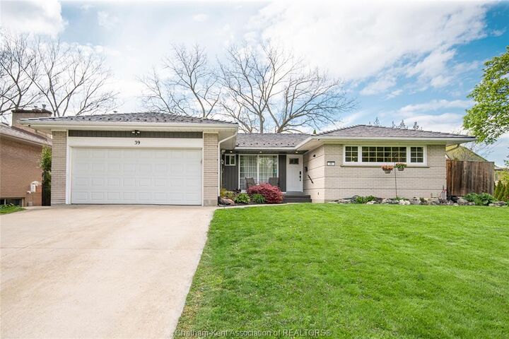 39 Chippewa Drive — photo 1