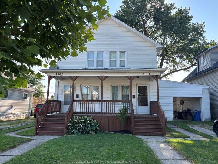 1002-1006 St Pierre Street — photo 1