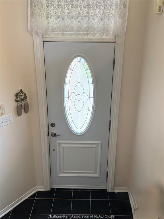 Property Photo: 1020 Lemonwood Crescent ON N9A 2R7