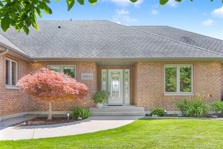 Property Photo: 19045 Crest River Avenue ON N0P 2L0
