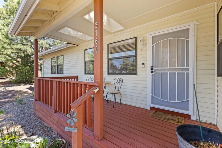 Property Photo: 3160 E Larson Way AZ 85901