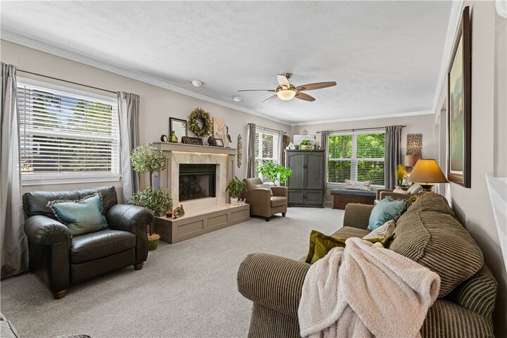 Property Photo: 332 Warrick Drive PA 16046