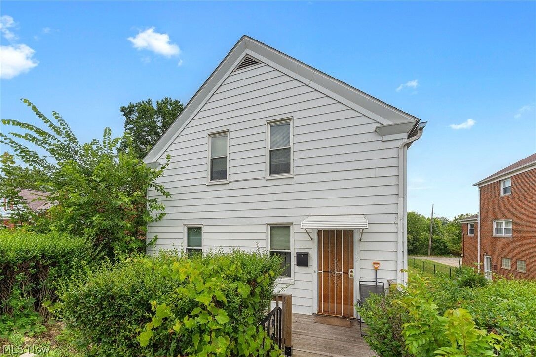 Property Photo: 18914 Neff Road OH 44119