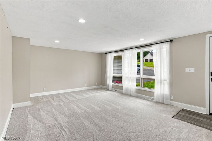 Property Photo:  935 Blossom Lane  OH 43701 