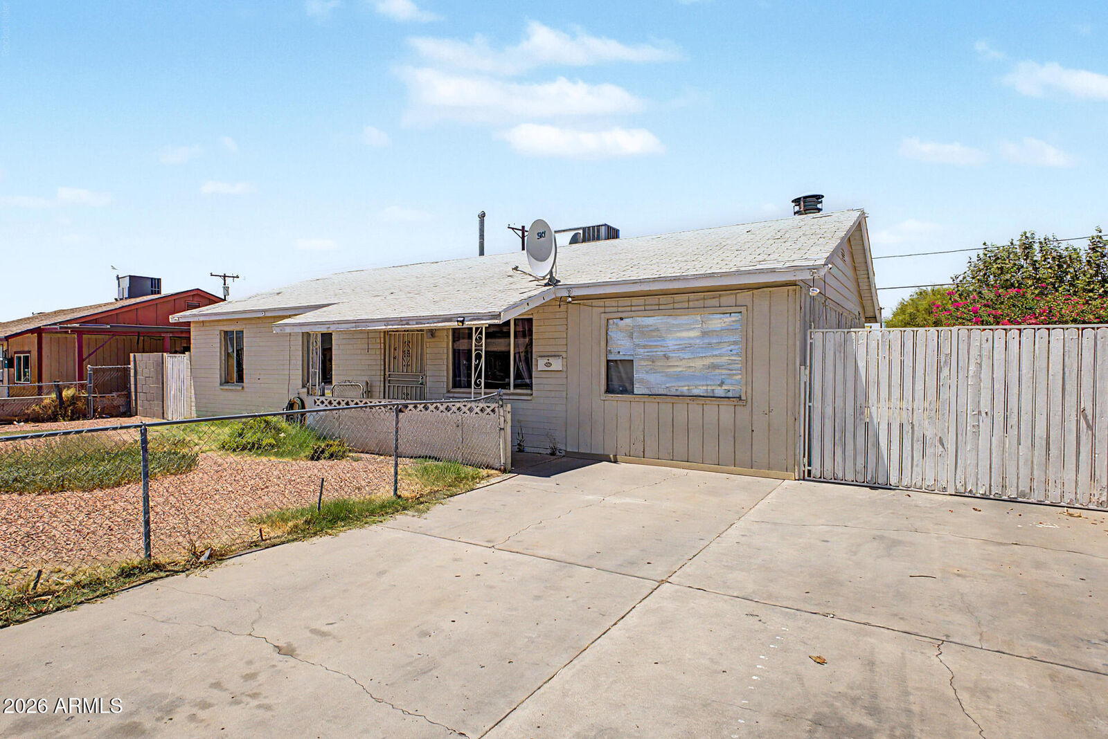 Property Photo: 5828 N 63rd Drive AZ 85301