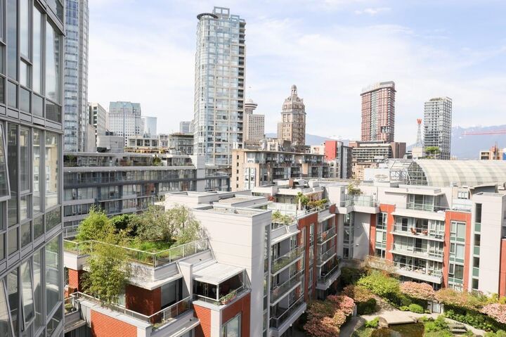 Property Photo: 688 Abbott Street 1009 BC V6B 0B9