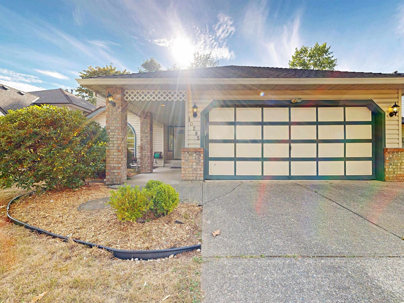 Property Photo: 10285 167 Street BC V4N 1Z2