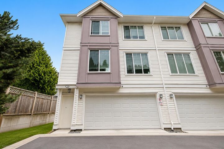 Property Photo: 8033 166B Street 10 BC V4N 0G7