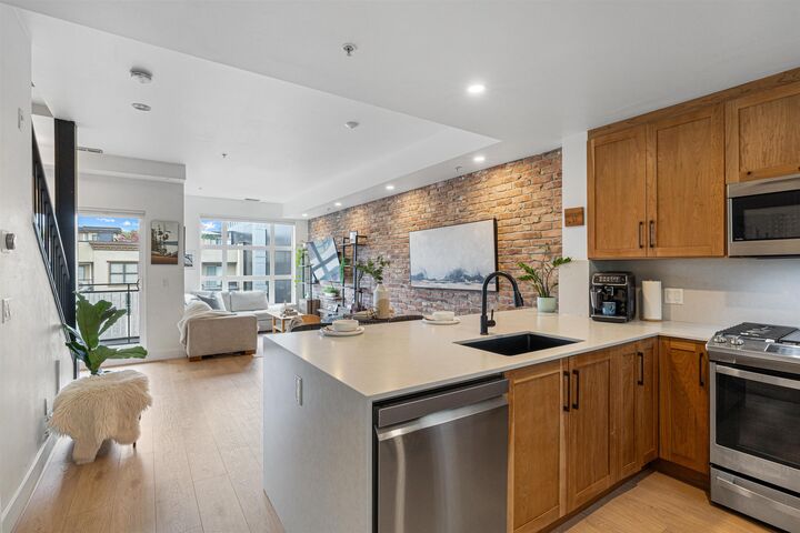 95 Moody Street 323 — photo 1