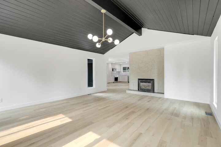 Property Photo: 869 Gale Drive BC V4M 2P6