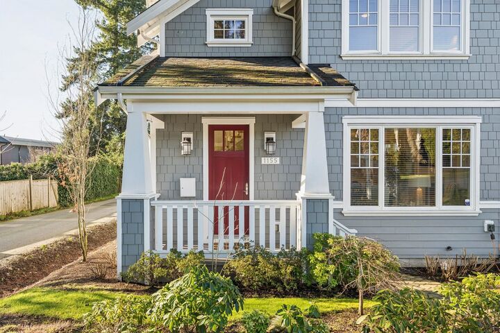 Property Photo: 1155 12th Street BC V7T 2N4