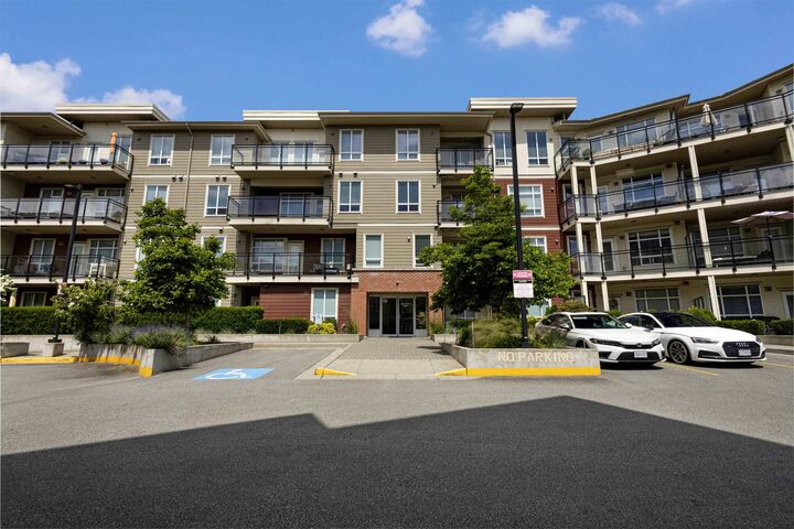 Property Photo: 20211 66 Avenue D301 BC V2Y 0L4