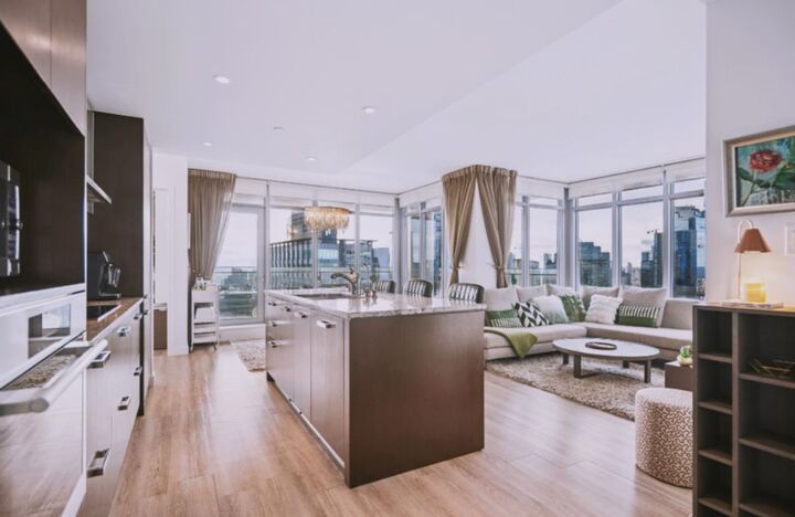 Property Photo:  1028 Barclay Street 2602  BC V6E 0B1 