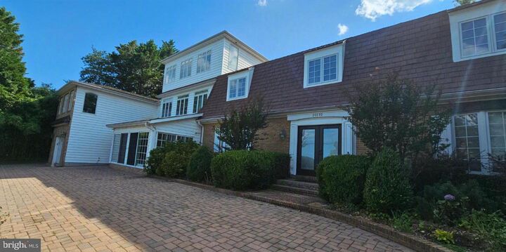 Property Photo: 20340 Silver Lake Drive DE 19971