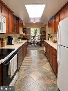 Property Photo:  13135 Dairymaid Drive 136  MD 20874 