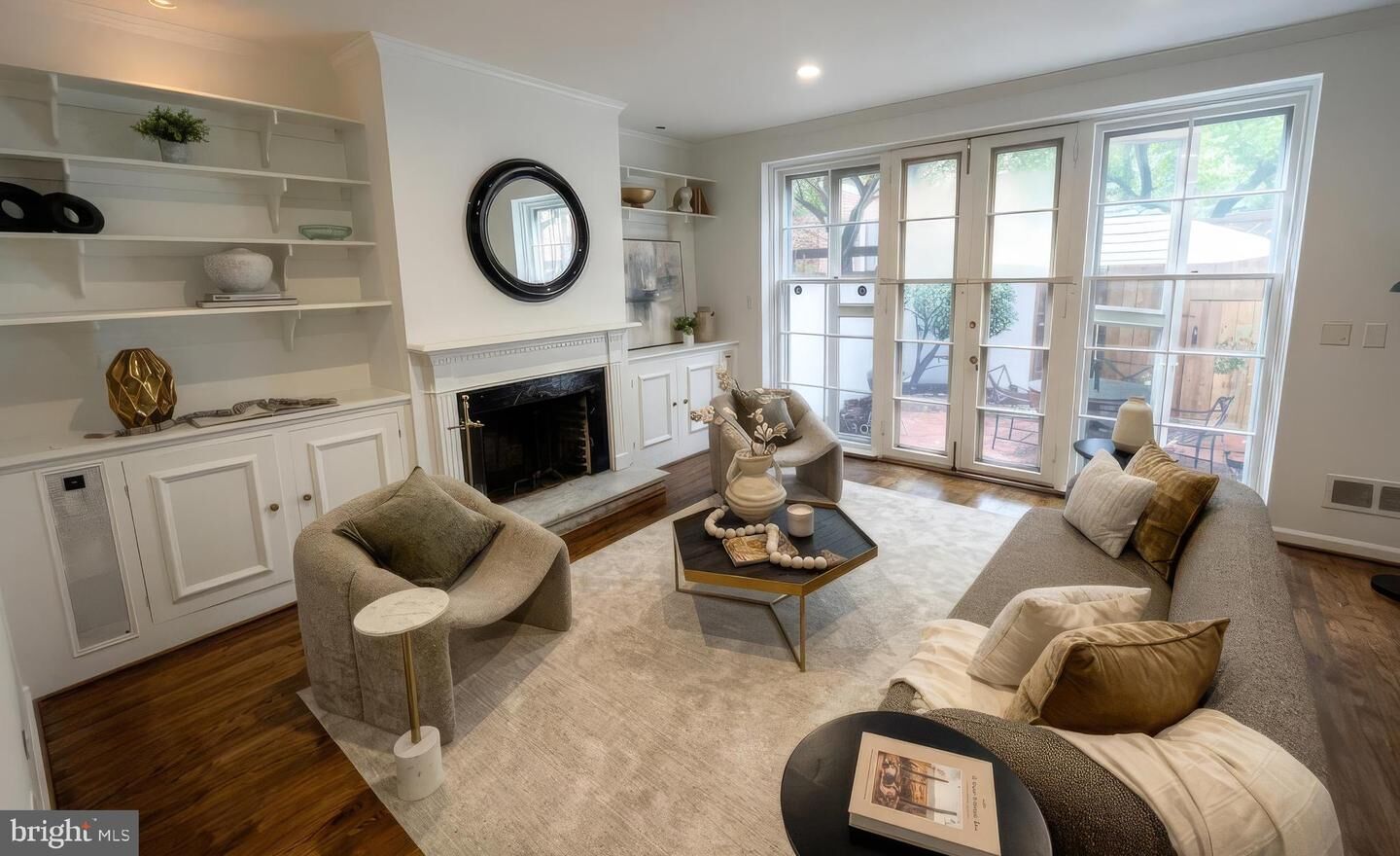 Property Photo: 216 Pine Street 14 PA 19106