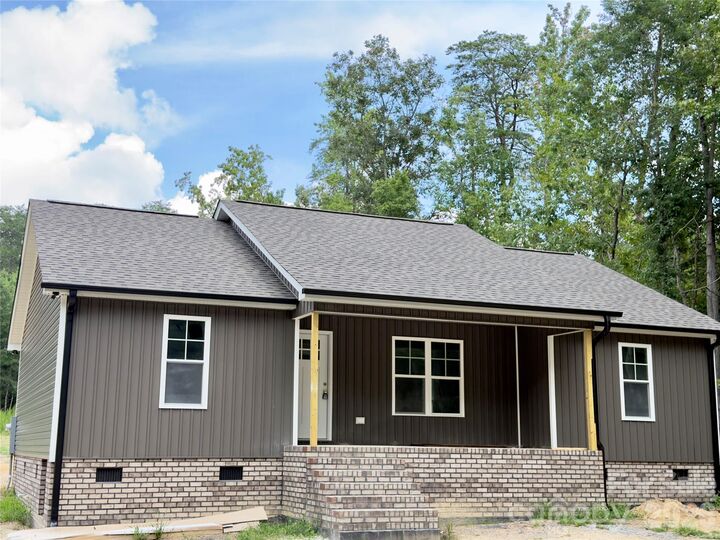 Property Photo: 450 Brown Acres Road NC 28146