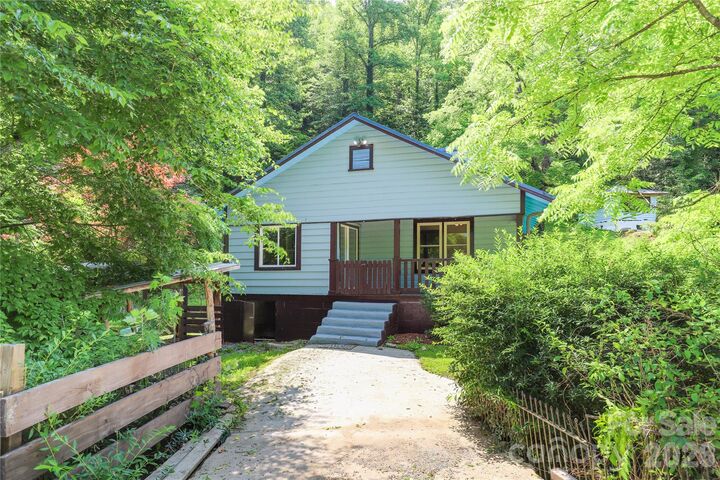 Property Photo:  435 Mountain Cove Road  NC 28753 
