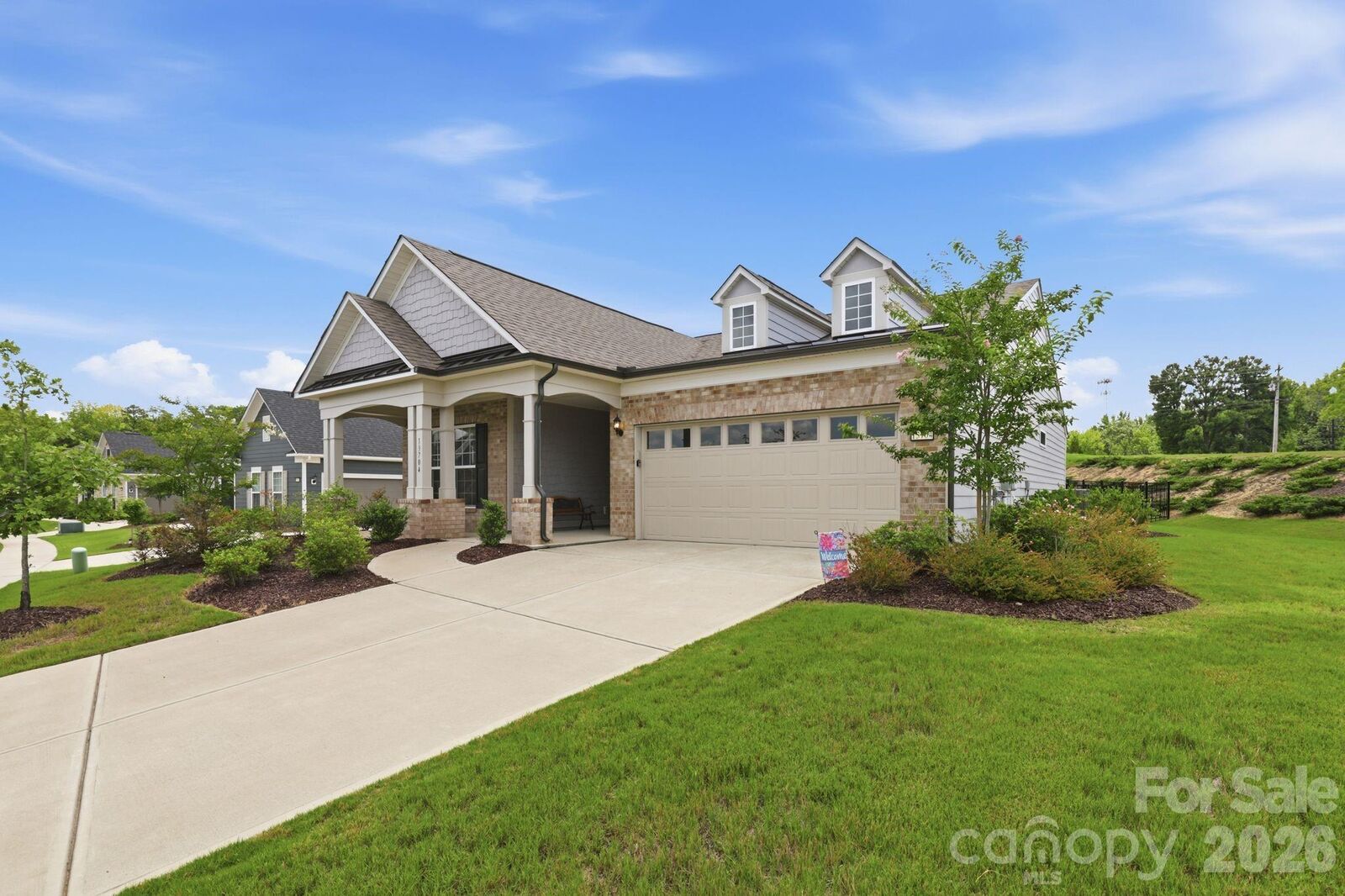 Property Photo: 13704 Berkley Avenue NC 28078