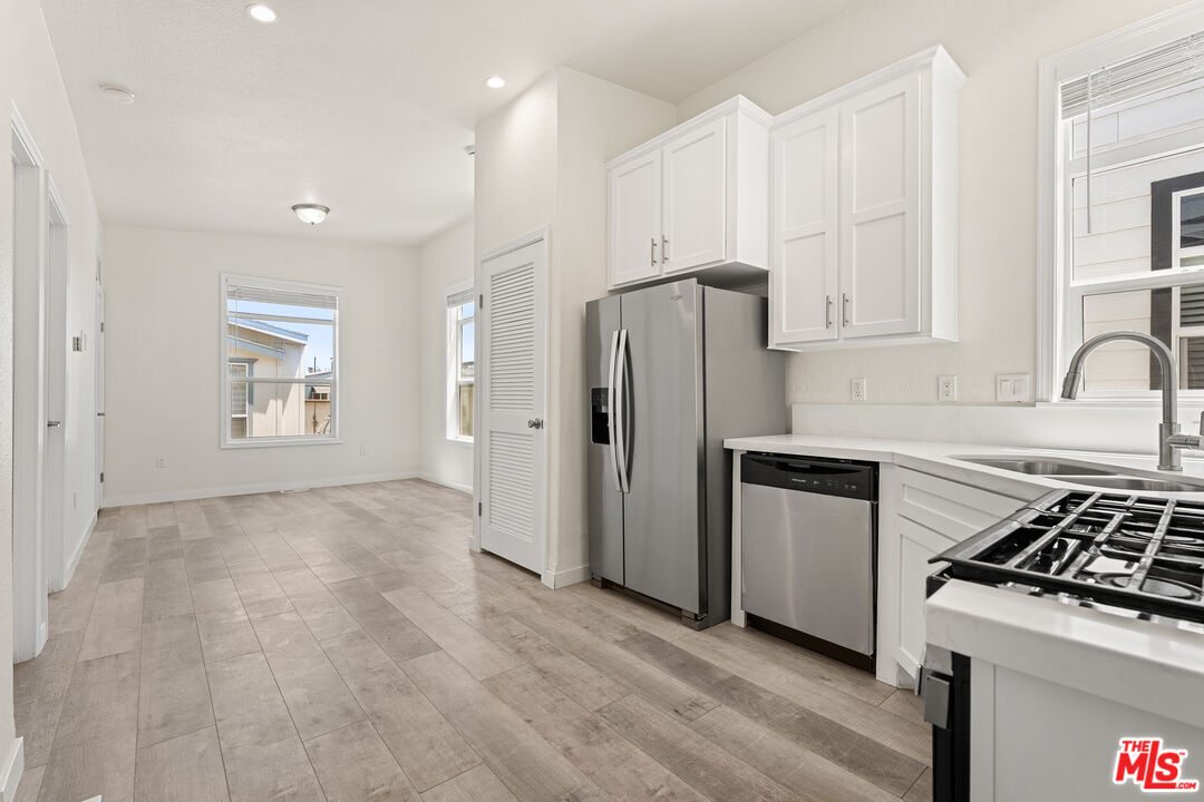 Property Photo:  8250 Lankershim Blvd, Unit 137  CA 91605 