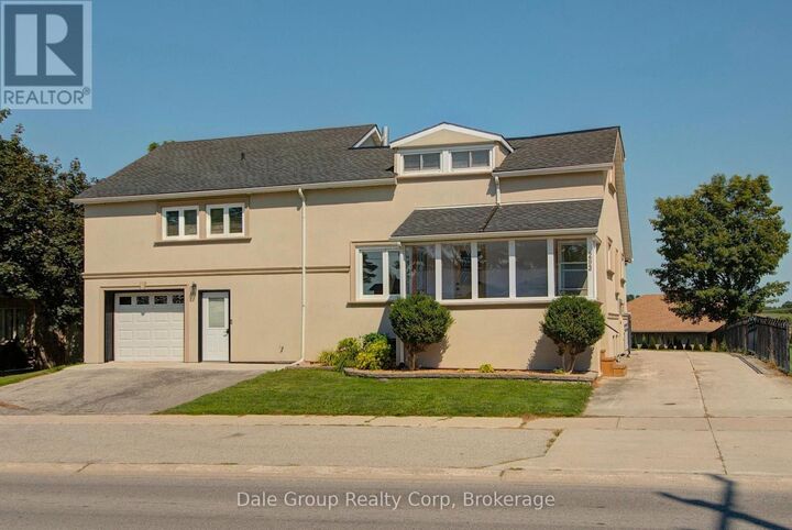 293 Albert Street — photo 1