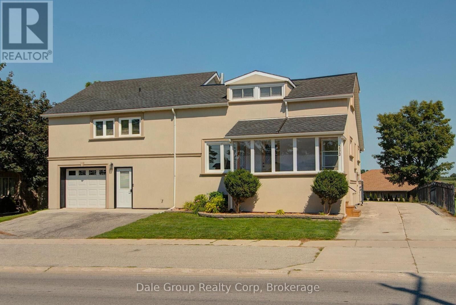 Property Photo: 293 Albert Street ON N0M 1L0