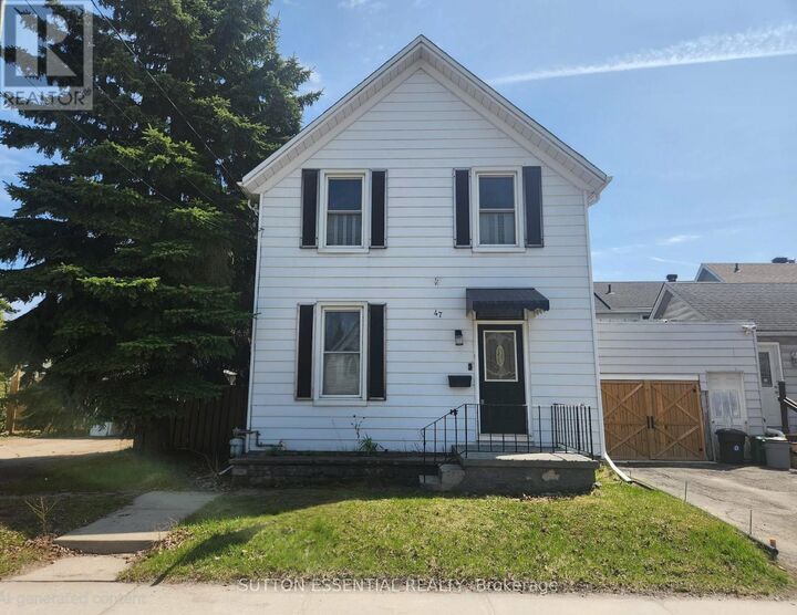47 Pearl Street East — photo 1