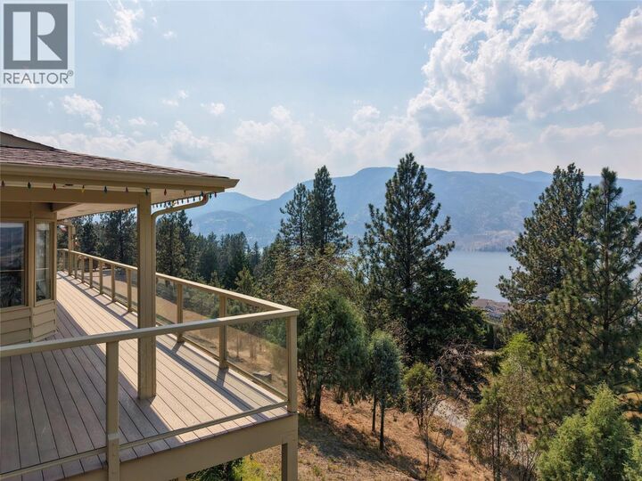 Property Photo: 3954 Valleyview Road BC V2A 8V8