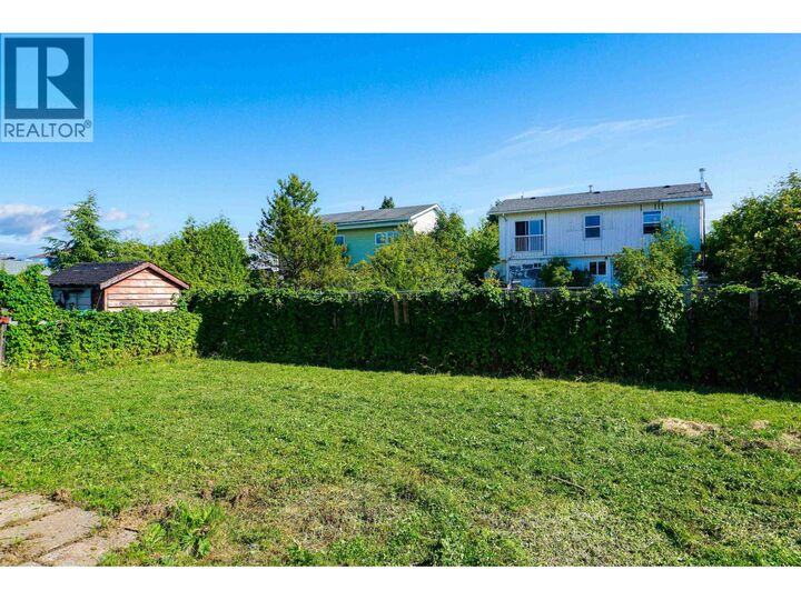 Property Photo:  36 Fulmar Street  BC V8C 1T4 