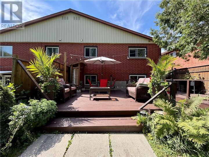 Property Photo: 82 Cherrywood Crescent ON P3B 3Z8