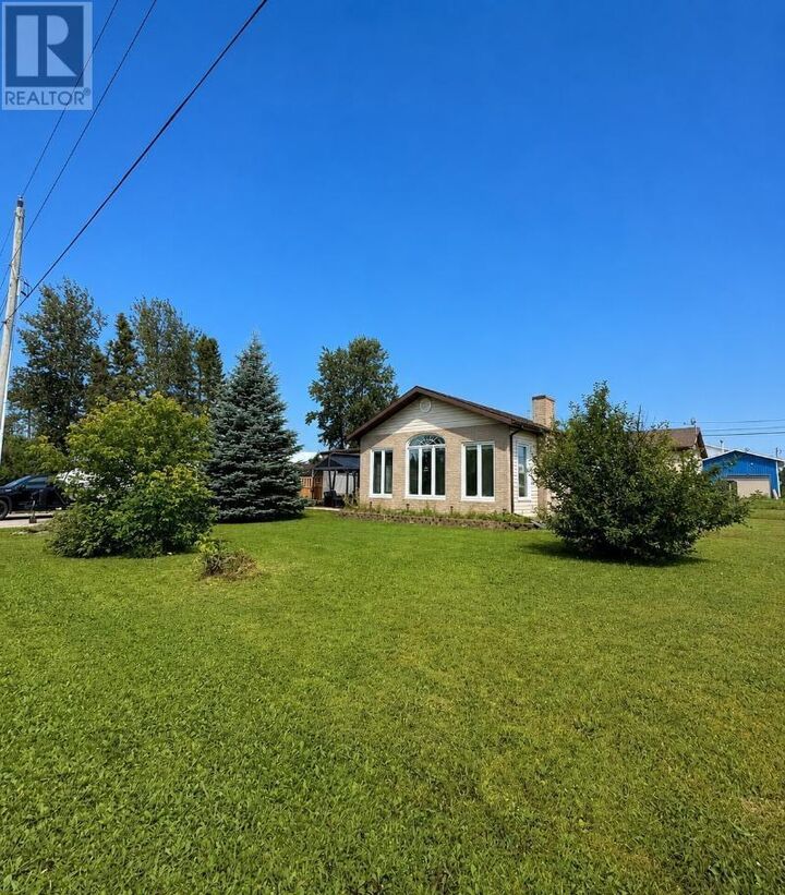 Property Photo: 109 Clarke Ave ON P0T 1M0
