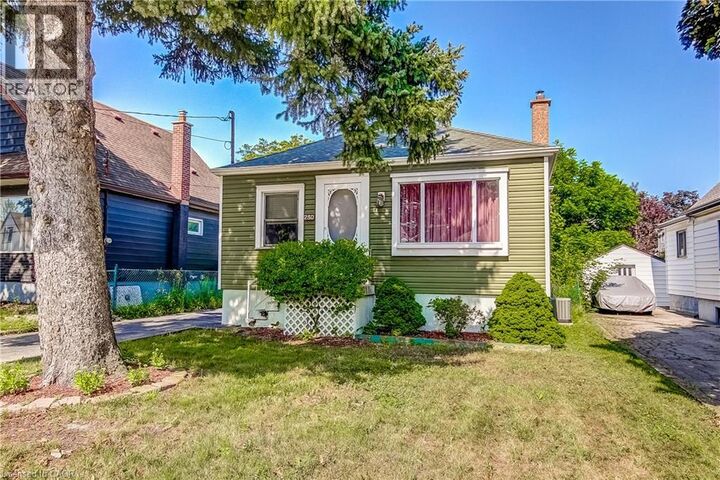 Photo de la propriété:  230 East 33rd Street  ON L8V 3T6 