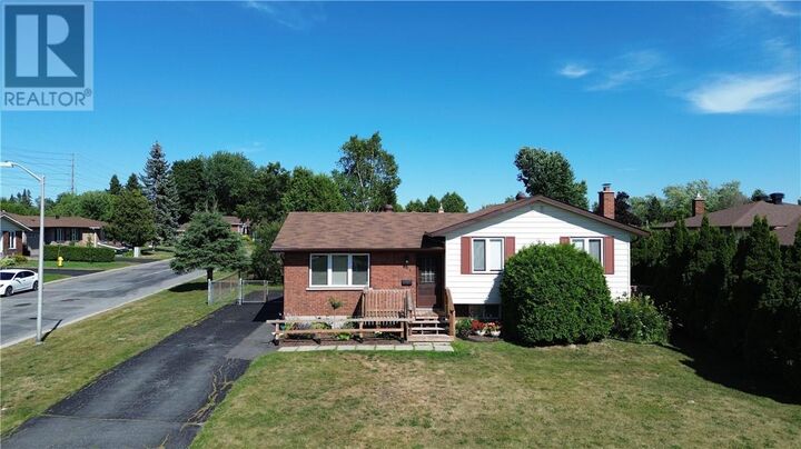 Property Photo: 1564 Yarmouth Street ON P3A 5A6