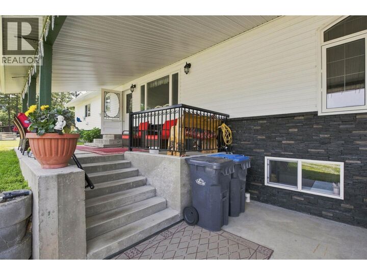 Property Photo: 1717 Renner Road BC V2G 3B4