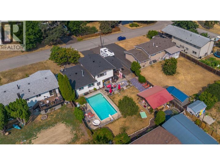 Property Photo: 6415 Glendora Way BC V1B 3G5