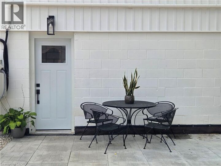 Property Photo:  53 Bloomingdale Road North Lower  ON N2K 1A5 